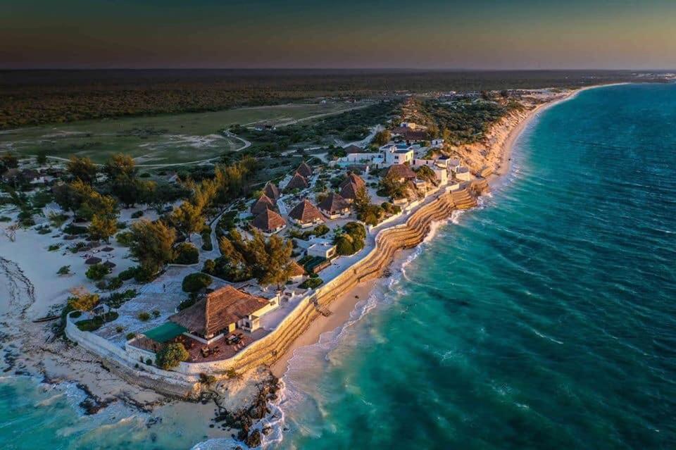 Salary Bay Ξενοδοχείο Tsifota Εξωτερικό φωτογραφία